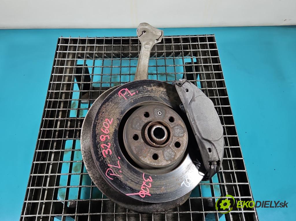 Audi Q5 2008-2016 2.0 tfsi: 220KM automatic 162 kW 1984 cm3 5- náboj levé  (Náboj kola)