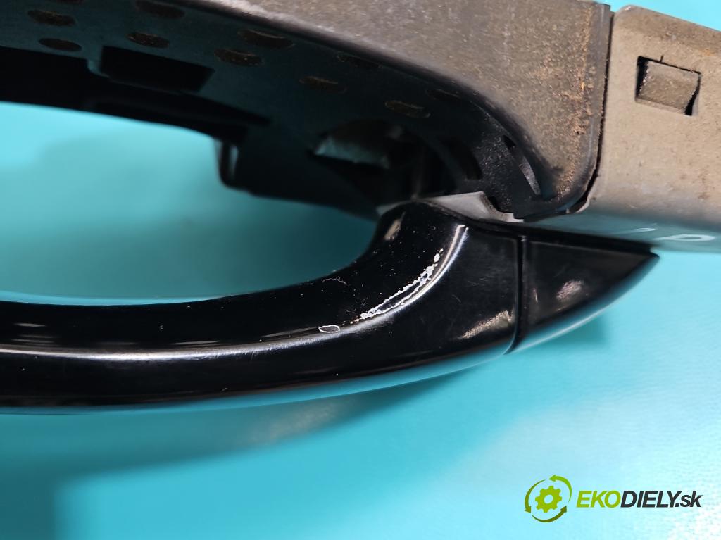 Audi A4 B8 2007-2015 2.7 tdi 190 HP automatic 140 kW 2698 cm3 4- rukoväť predné ľavé mimo:  (Kľučka dverí vonkajšia predná ľavá)