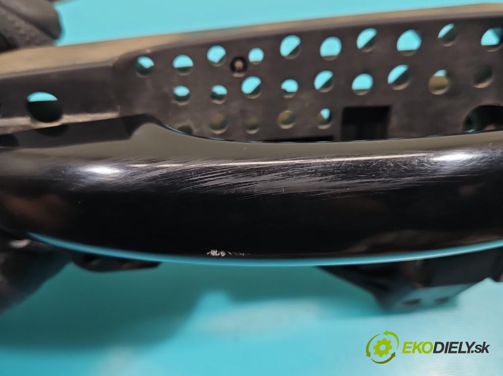 Audi A4 B8 2007-2015 2.7 tdi 190 HP automatic 140 kW 2698 cm3 4- rukoväť predné ľavé mimo:  (Kľučka dverí vonkajšia predná ľavá)