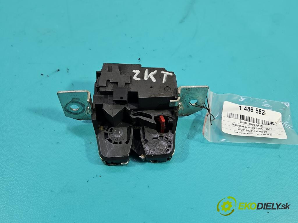 Mercedes A W169 2004-2012 1.5b: 95 hp manual 70 kW 1498 cm3 3- zámek kufrových dveří zadní A1697400036