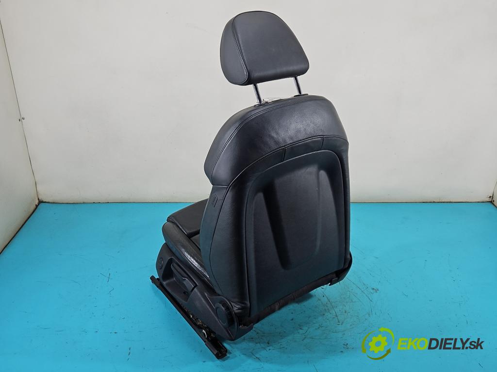 Audi A4 B8 2007-2015 2.7 tdi 190 HP automatic 140 kW 2698 cm3 4- Sedačka ľavý  (Sedadlo)