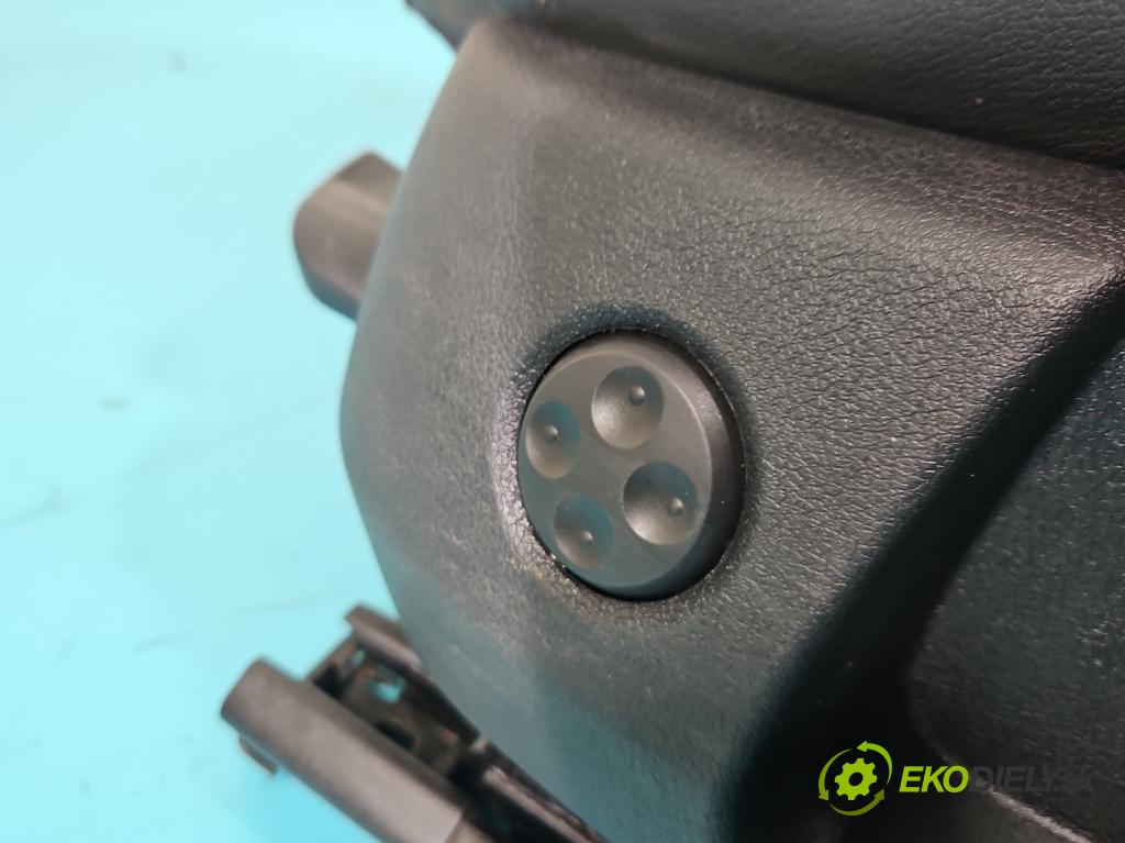 Audi A4 B8 2007-2015 2.7 tdi 190 HP automatic 140 kW 2698 cm3 4- Sedačka ľavý  (Sedadlo)