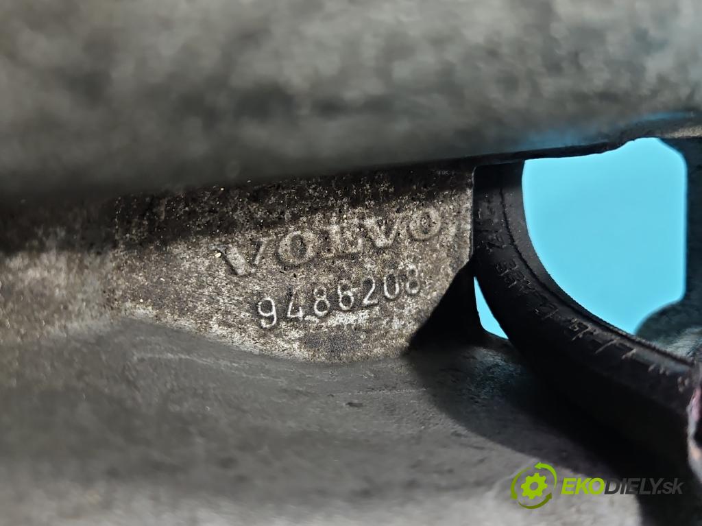 Volvo V70 II 1999-2007 2.4 20v 140 hp manual 103 kW 2435 cm3 5- potrubí sací 9486208 (Sací potrubí)