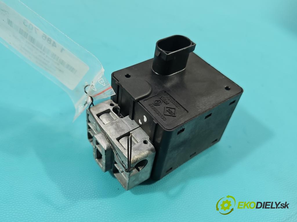 Renault Scenic II 2003-2009 1.9 dci 120 HP manual 88 kW 1870 cm3 5- Blokáda: řízení: 8200033233 (Riadenie ostatné)