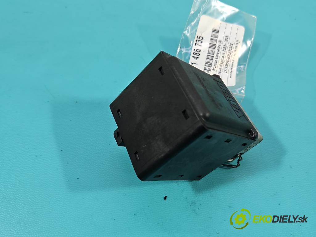 Renault Megane II 2003-2008 1.5 dci 106 HP manual 78 kW 1461 cm3 5- Blokáda: řízení: 8200468515 (Riadenie ostatné)