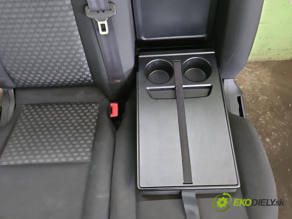 Ford Transit Custom 2013- 2.0 tdci 131 HP manual 96 kW 1995 cm3 5- Sedačka pravý  (Sedadlo)