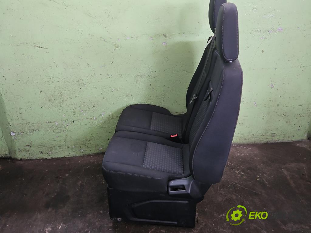 Ford Transit Custom 2013- 2.0 tdci 131 HP manual 96 kW 1995 cm3 5- Sedačka pravý  (Sedadlo)
