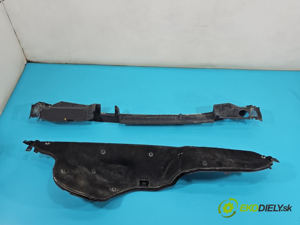 Opel Meriva A 2002-2010 1.6 16v 101 hp manual 74 kW 1598 cm3 5- torpédo  (Plast pod čelním sklem)