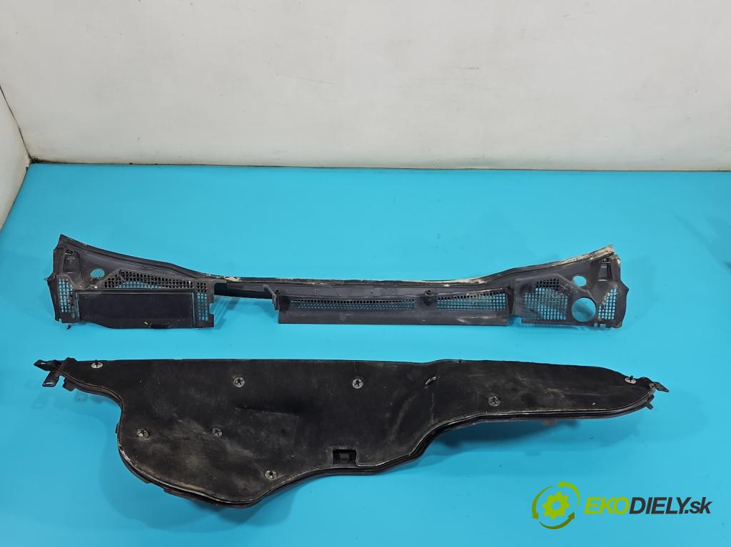 Opel Meriva A 2002-2010 1.6 16v 101 hp manual 74 kW 1598 cm3 5- torpédo  (Plast pod čelním sklem)