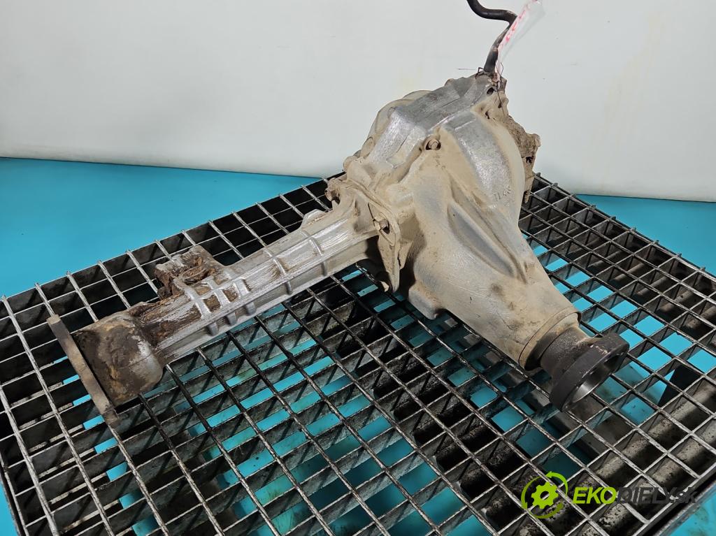 Suzuki Grand Vitara II 2005-2014 2.4 16V 169KM manual 124 kW 2393 cm3 5- Most: predný TL43