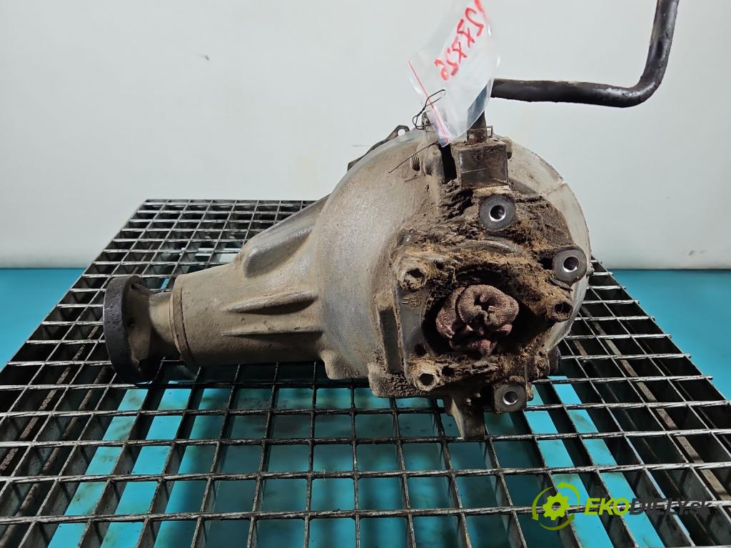 Suzuki Grand Vitara II 2005-2014 2.4 16V 169KM manual 124 kW 2393 cm3 5- Most: predný TL43