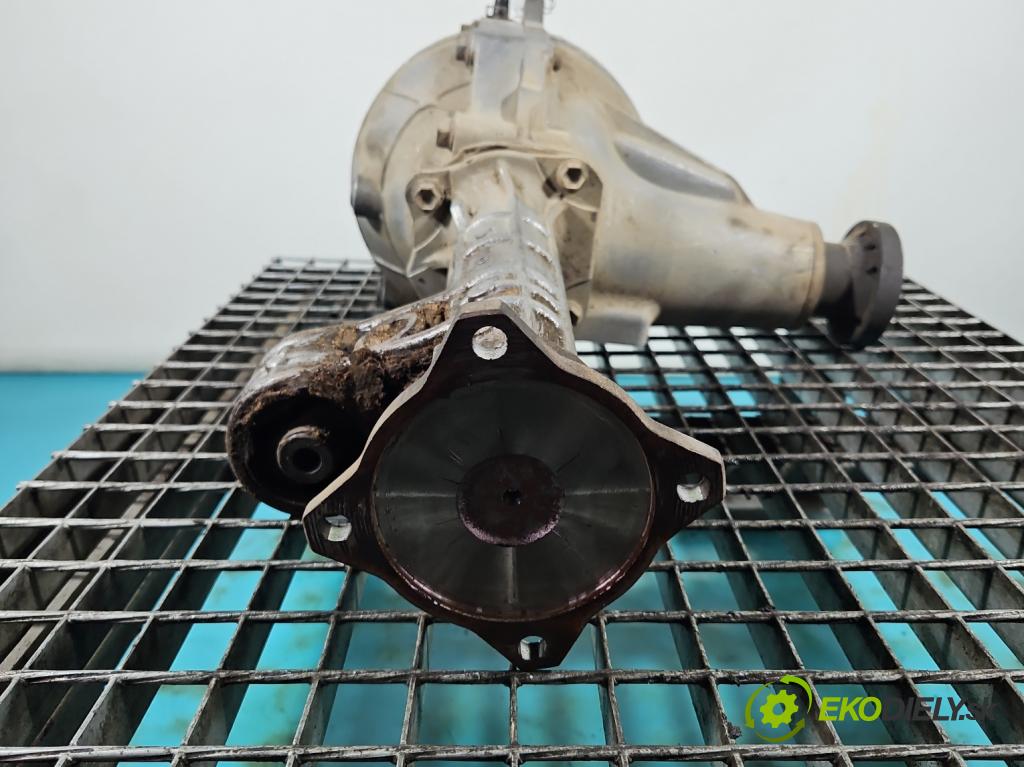 Suzuki Grand Vitara II 2005-2014 2.4 16V 169KM manual 124 kW 2393 cm3 5- Most: predný TL43