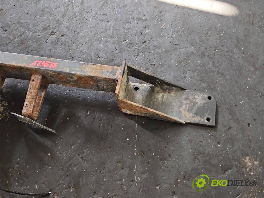 Opel Meriva A 2002-2010 1.6 16v 101 hp manual 74 kW 1598 cm3 5- oko tažné  (Tažné zařízení)