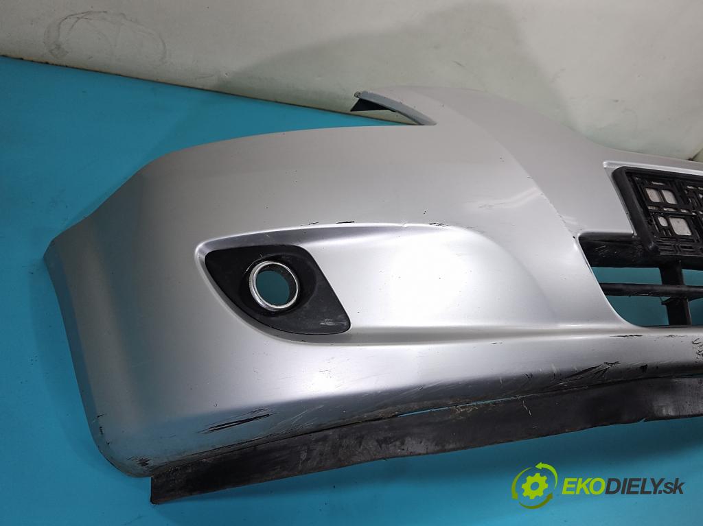 Kia Ceed I 2006-2012 2.0 CRDI 140 hp manual 103 kW 1991 cm3 5- nárazník přední  (Klika dveří ostatní)