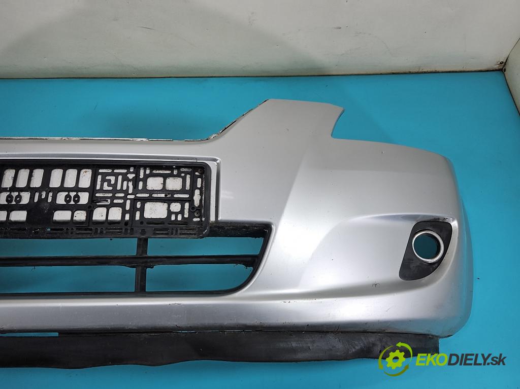Kia Ceed I 2006-2012 2.0 CRDI 140 hp manual 103 kW 1991 cm3 5- nárazník přední  (Klika dveří ostatní)