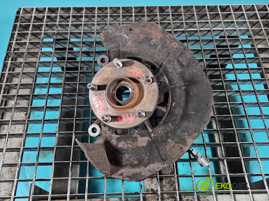 Lexus RX II 2003-2008 3.3 v6 211KM automatic 155 kW 3331 cm3 5- náboj levé  (Náboj kola)