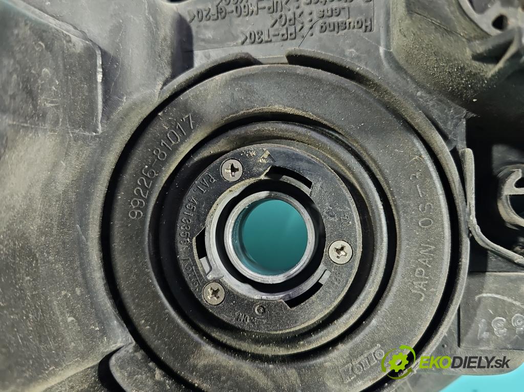 Lexus RX II 2003-2008 3.3 v6 211KM automatic 155 kW 3331 cm3 5- Reflektor: pravý (Svetlo predné pravé)