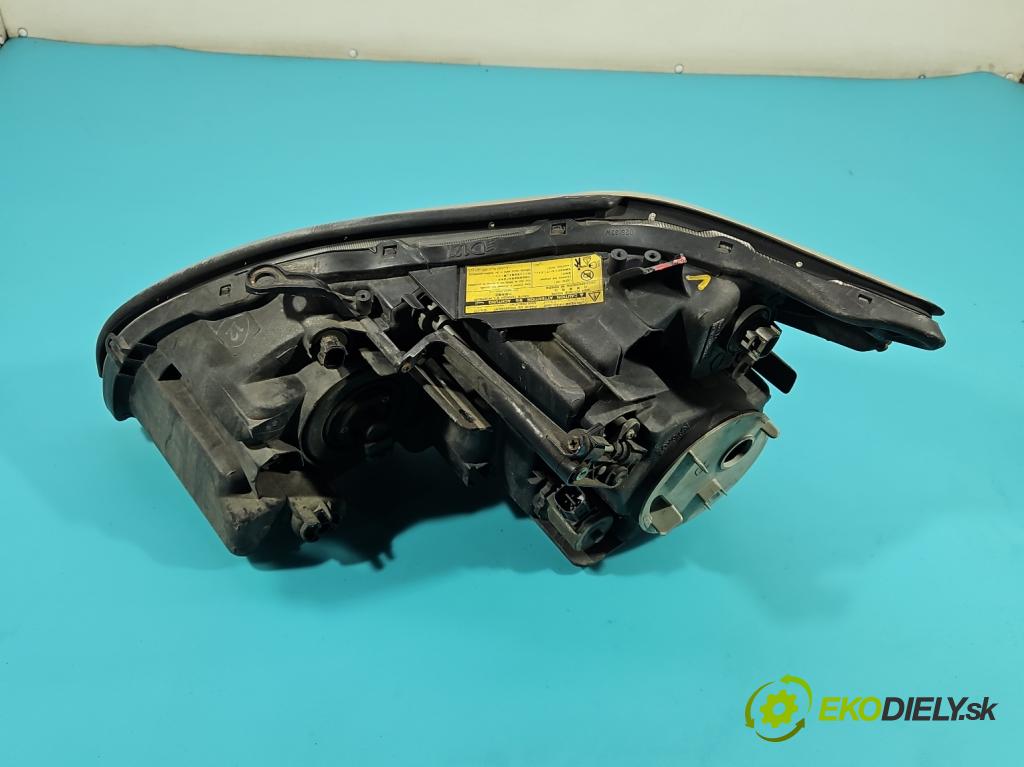 Lexus RX II 2003-2008 3.3 v6 211KM automatic 155 kW 3331 cm3 5- Reflektor: pravý (Svetlo predné pravé)