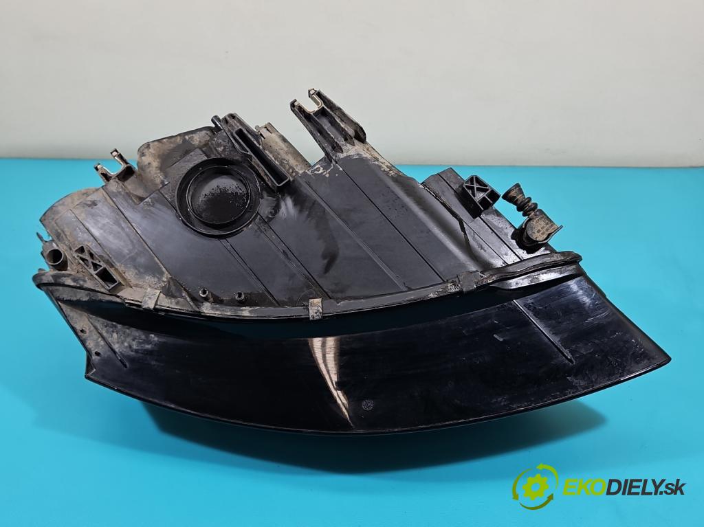 Audi A4 B8 2007-2015 2.7 tdi 190 HP automatic 140 kW 2698 cm3 4- Reflektor: ľavý 8K0941003 (Kľučka dverí ostatné)