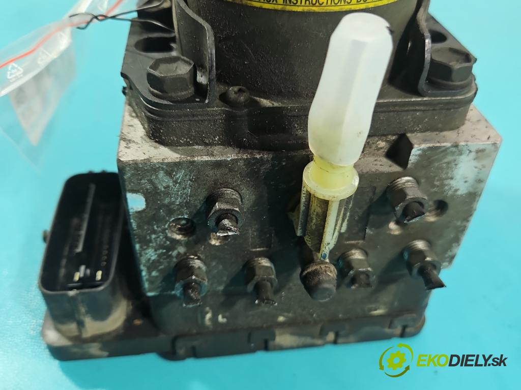 Lexus RX II 2003-2008 3.3 v6 211KM automatic 155 kW 3331 cm3 5- čerpadlo abs 44510-48060 (Pumpa ABS)