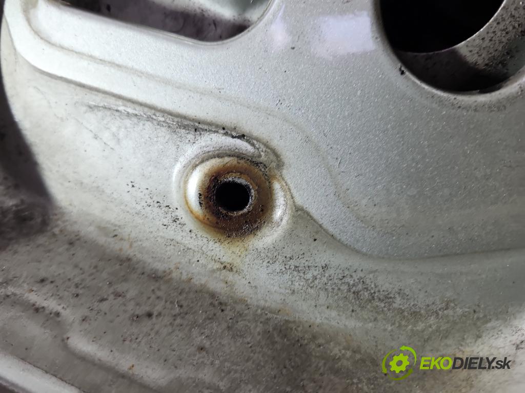 Lexus RX II 2003-2008 3.3 v6 211KM automatic 155 kW 3331 cm3 5- zadní kufrové dveře  (Zadní kapota (kufr))