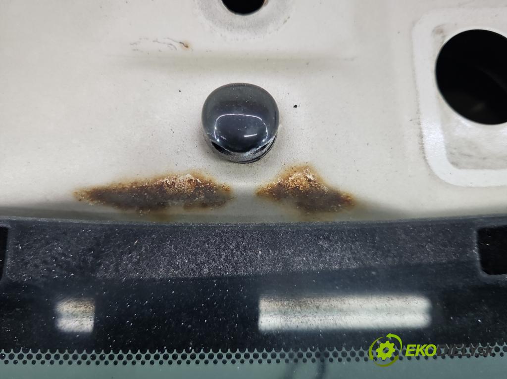 Lexus RX II 2003-2008 3.3 v6 211KM automatic 155 kW 3331 cm3 5- zadní kufrové dveře  (Zadní kapota (kufr))