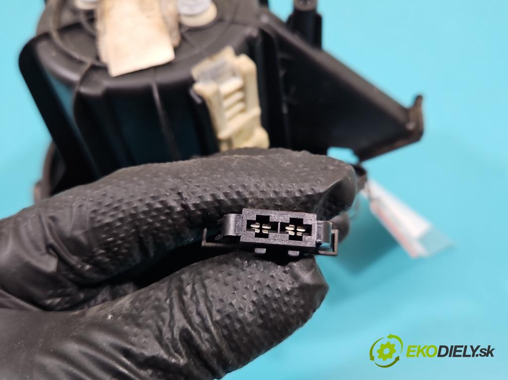 Audi A4 B8 2007-2015 2.7 tdi 190 HP automatic 140 kW 2698 cm3 4- ventilátor vzduchu 8K1820021