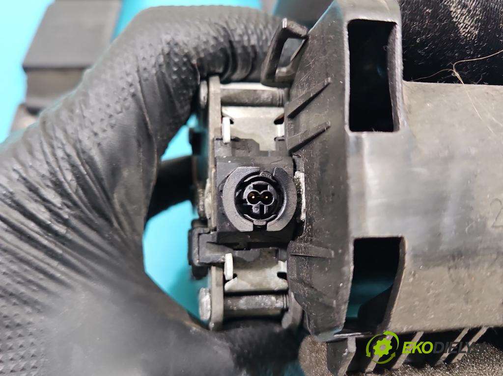 Audi A4 B8 2007-2015 2.7 tdi 190 HP automatic 140 kW 2698 cm3 4- pas bezpečnosť: predné ľavý 8K1857705J