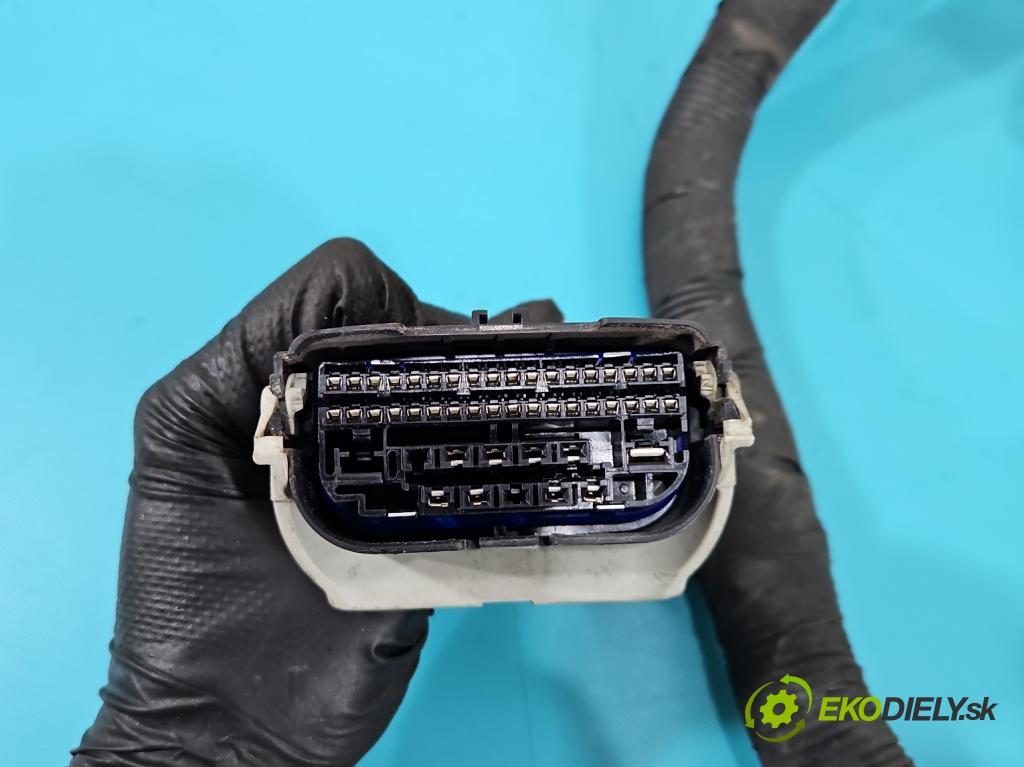 Ford Transit Custom 2013- 2.0 tdci 131 hp manual 96 kW 1995 cm3 5- skříňka pojistková JK2T-9K499-ECC (Pojistková skříňka)