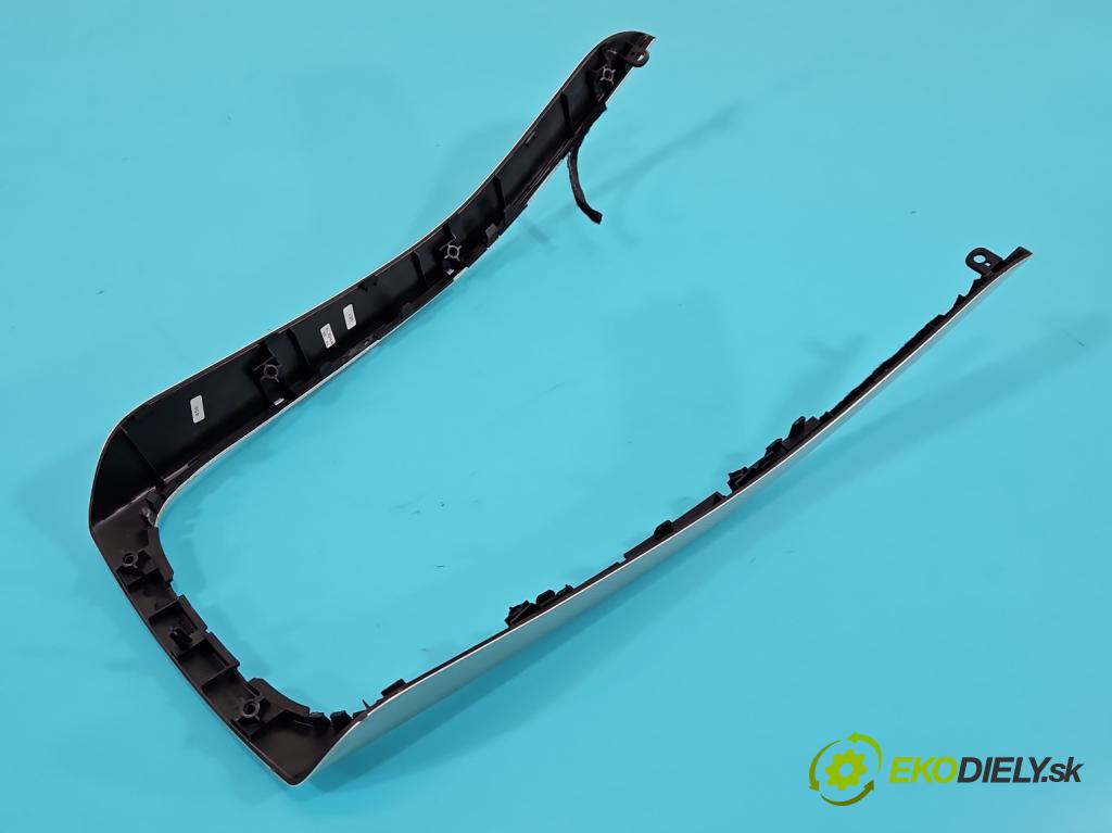 Audi A4 B8 2007-2015 2.7 tdi 190 HP automatic 140 kW 2698 cm3 4- lišta ozdobná vnitŕní: 8K0863305