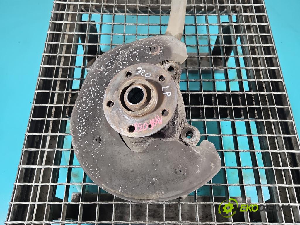 Audi A4 B8 2007-2015 2.7 tdi 190 HP automatic 140 kW 2698 cm3 4- náboj ľavé  (Náboj kolesa)