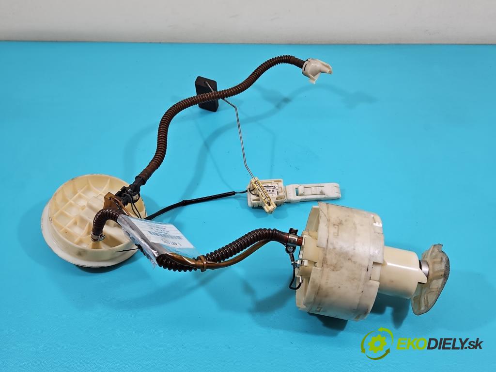 Audi A4 B5 1994-2001 1.8 20v 125 hp  92 kW 1781 cm3 4- čerpadlo paliva 8D0201319