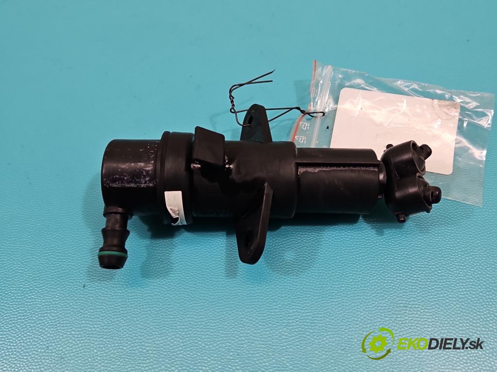 Bmw X3 E83 2003-2010 3.0d 218 HP automatic 160 kW 2993 cm3 5- ostrekovač reflektor: ľavý 7001949 (Motorček ostrekovačov)