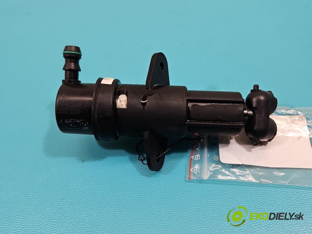 Bmw X3 E83 2003-2010 3.0d 218 HP automatic 160 kW 2993 cm3 5- ostrekovač reflektor: ľavý 7001949 (Motorček ostrekovačov)