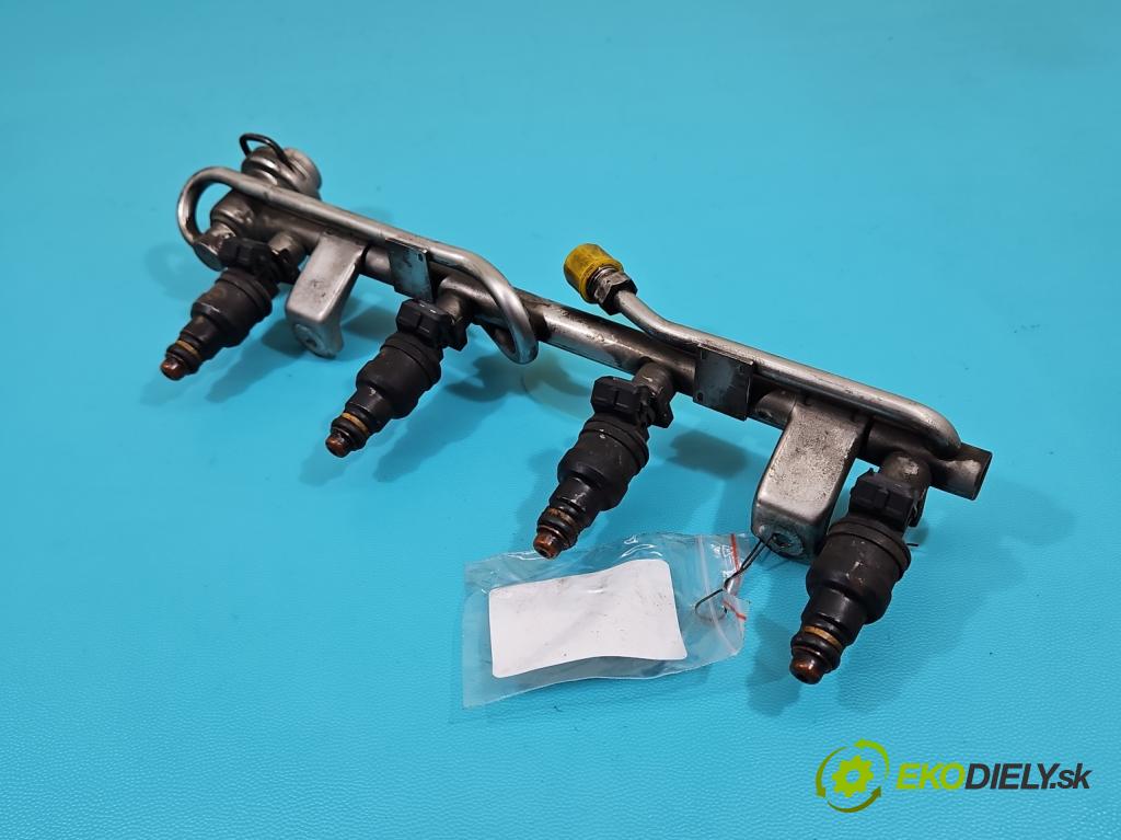 Audi A4 B5 1994-2001 1.8 20v 125 HP  92 kW 1781 cm3 4- vstrek 058133551A (Vstrekovač paliva)