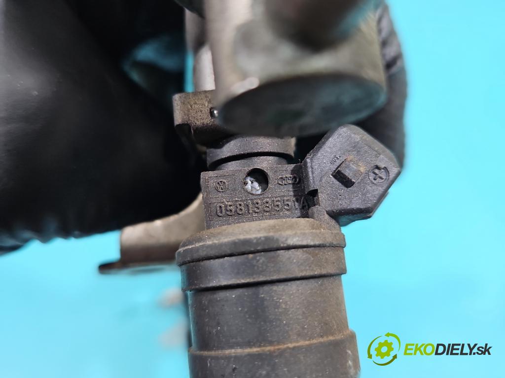 Audi A4 B5 1994-2001 1.8 20v 125 HP  92 kW 1781 cm3 4- vstrek 058133551A (Vstrekovač paliva)