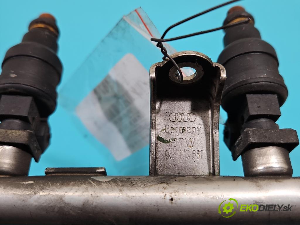 Audi A4 B5 1994-2001 1.8 20v 125 HP  92 kW 1781 cm3 4- vstrek 058133551A (Vstrekovač paliva)