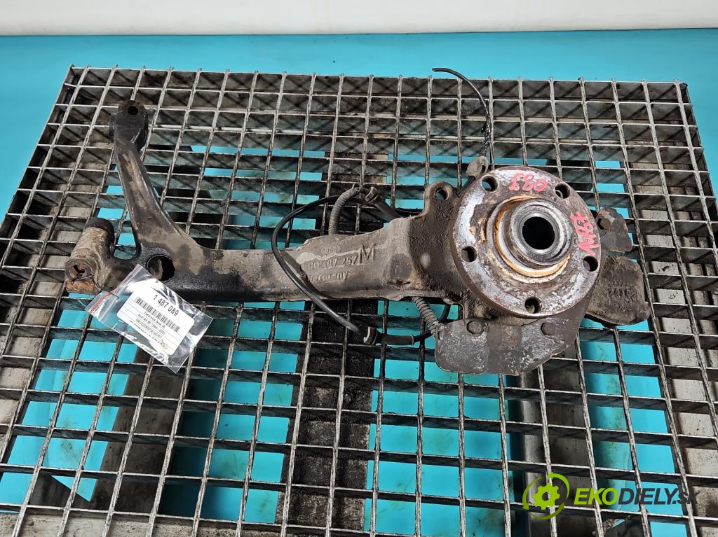 Audi A4 B5 1994-2001 1.8 20v 125 hp  92 kW 1781 cm3 4- náboj levé  (Náboj kola)