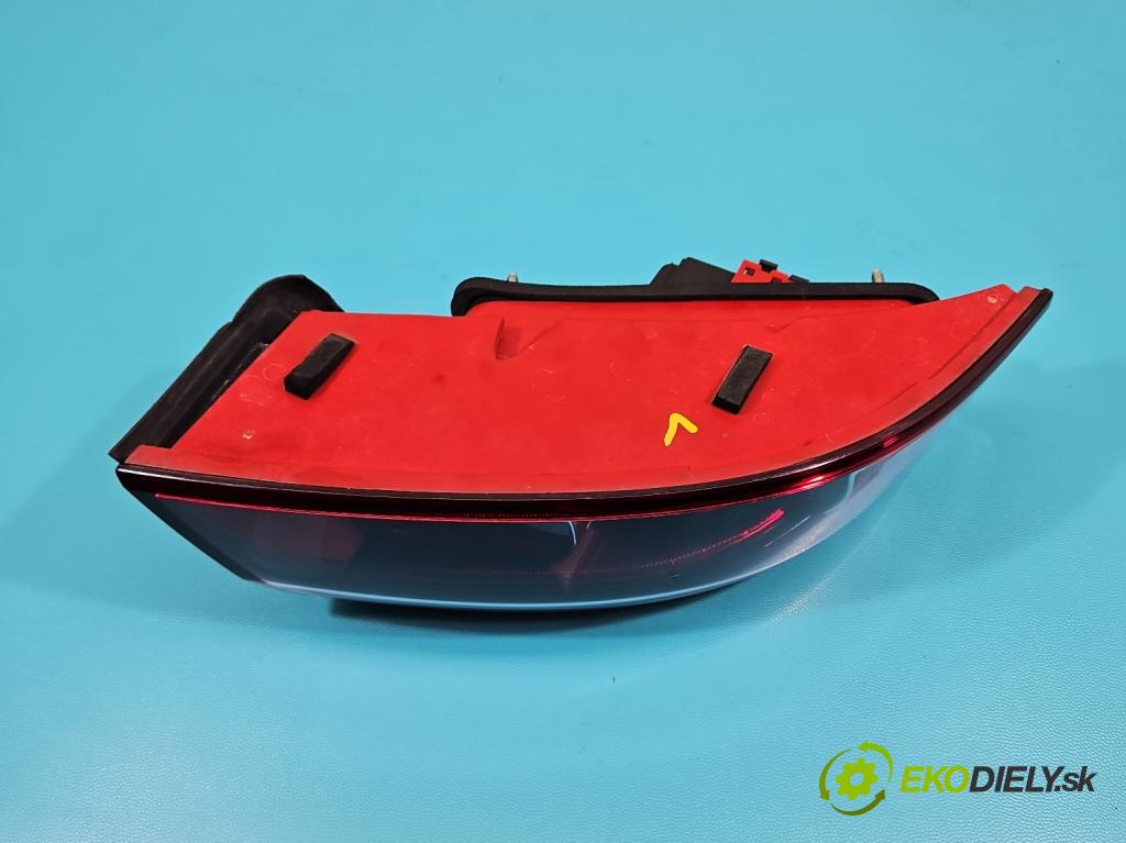 Alfa romeo 159 1.9 jtd 116 HP manual 85 kW 1910 cm3 4- svetlo / reflektor zadné ľavé 939532802 (Kľučka dverí ostatné)