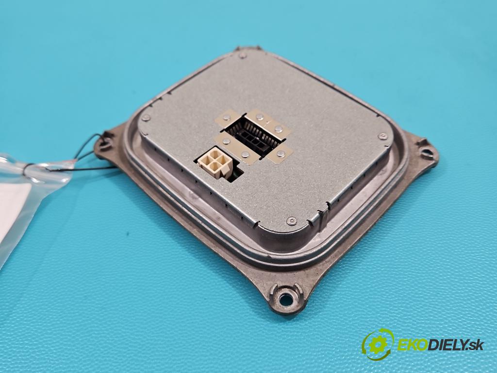 Bmw X3 E83 2003-2010 3.0d 218 HP automatic 160 kW 2993 cm3 5- střídač: xenon 1307329153 (Riadiaca jednotka xenónu)