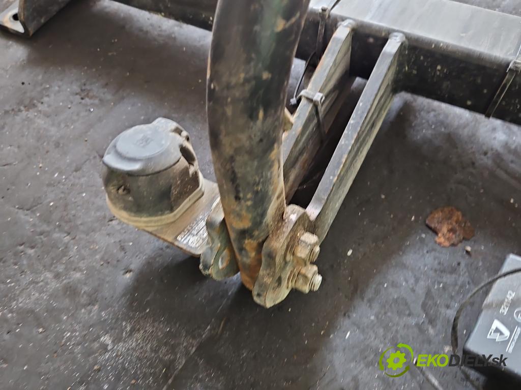 Bmw X3 E83 2003-2010 3.0d 218 hp automatic 160 kW 2993 cm3 5- oko tažné  (Tažné zařízení)