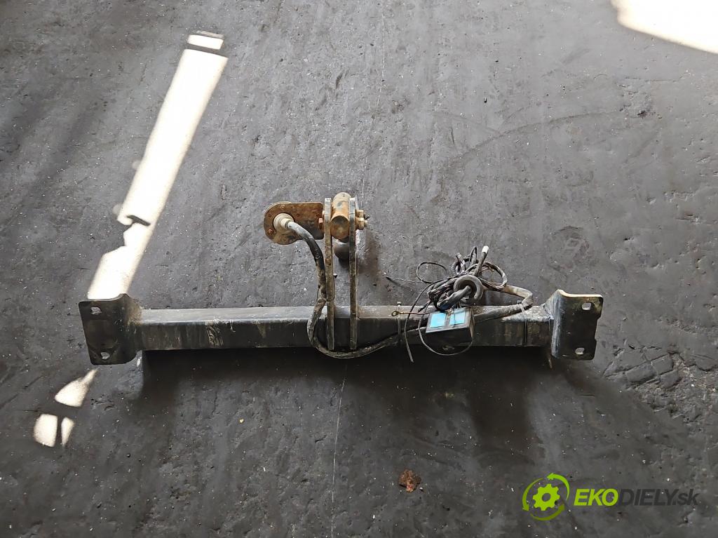 Bmw X3 E83 2003-2010 3.0d 218 hp automatic 160 kW 2993 cm3 5- oko tažné  (Tažné zařízení)