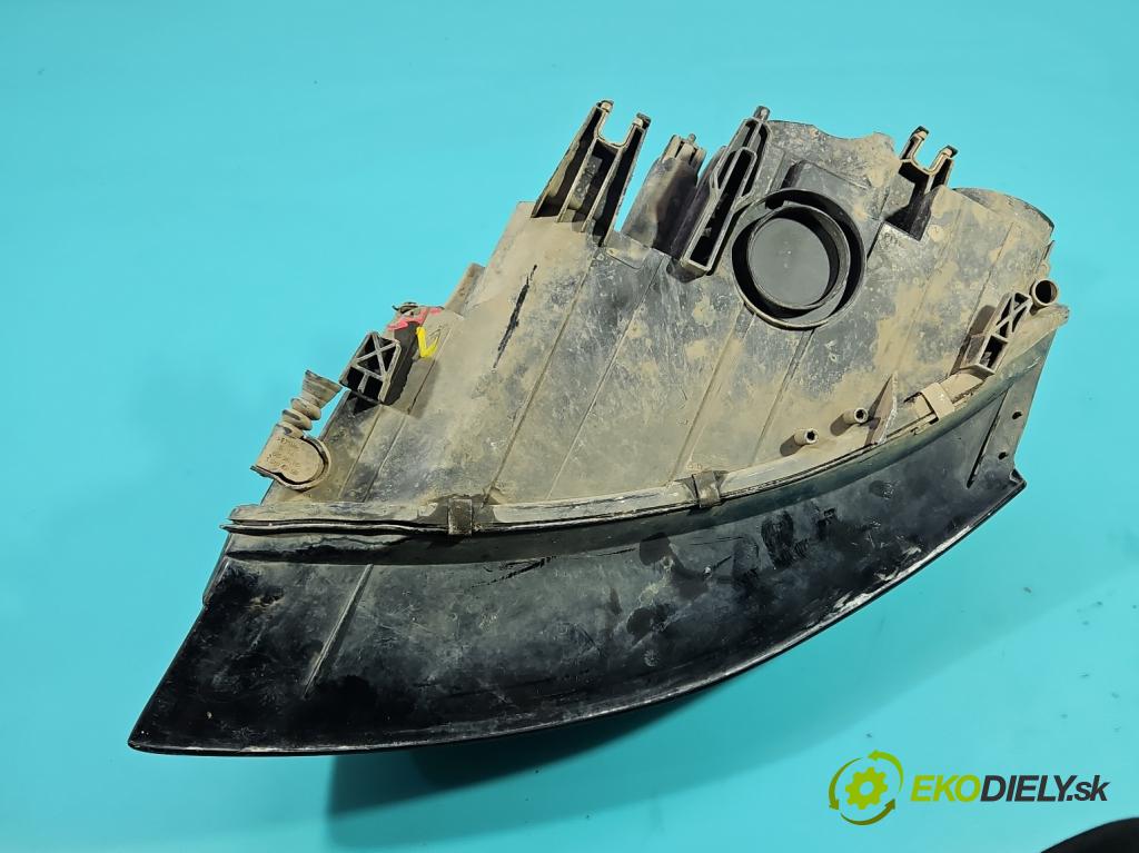 Audi A4 B8 2007-2015 2.7 tdi 190 HP automatic 140 kW 2698 cm3 4- Reflektor: pravý 8K0941004 (Svetlo predné pravé)