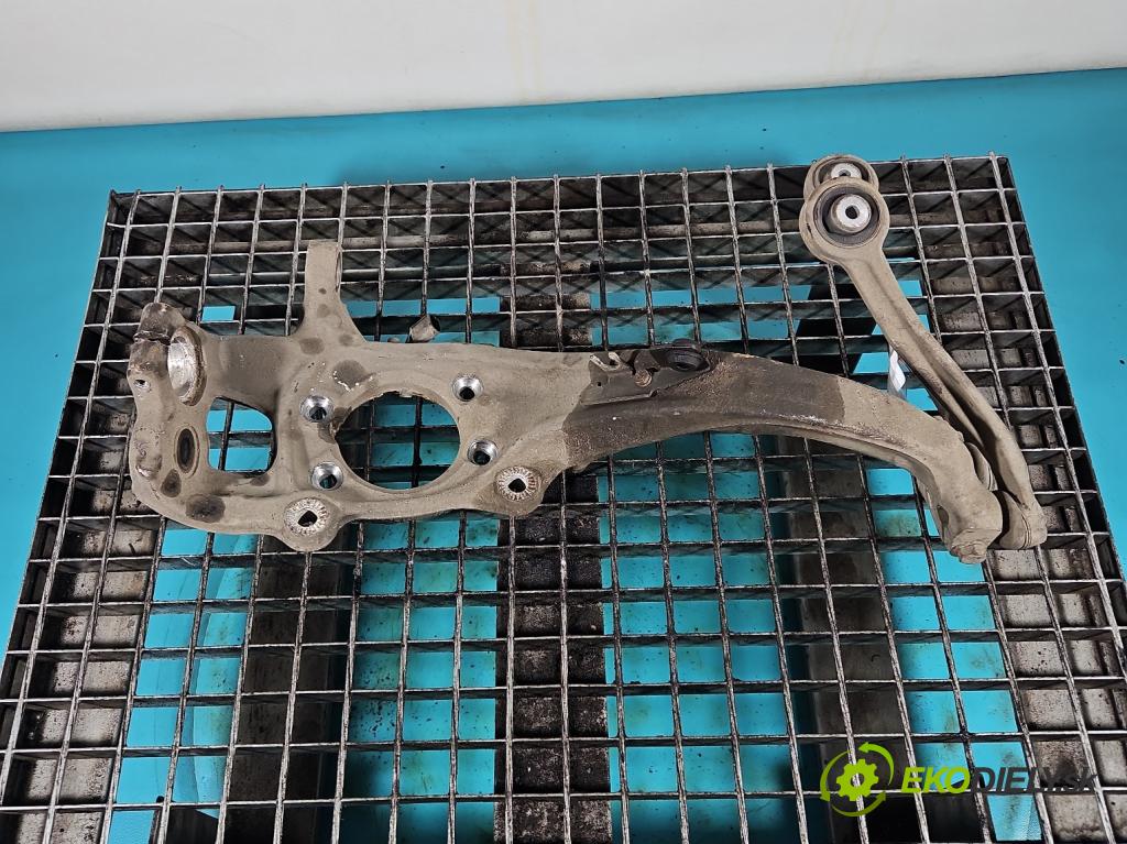 Audi A4 B8 2007-2015 2.7 tdi 190 hp automatic 140 kW 2698 cm3 4- náboj pravé  (Náboj kola)