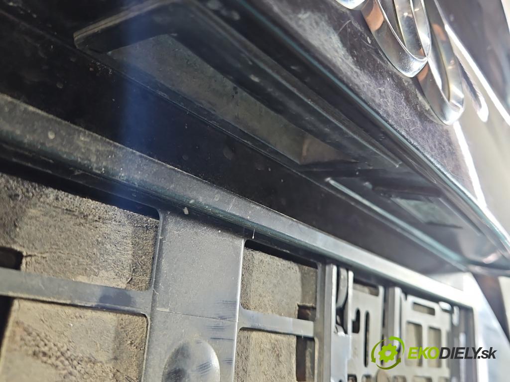 Audi A4 B8 2007-2015 2.7 tdi 190 hp automatic 140 kW 2698 cm3 4- zadní kufrové dveře  (Zadní kapota (kufr))