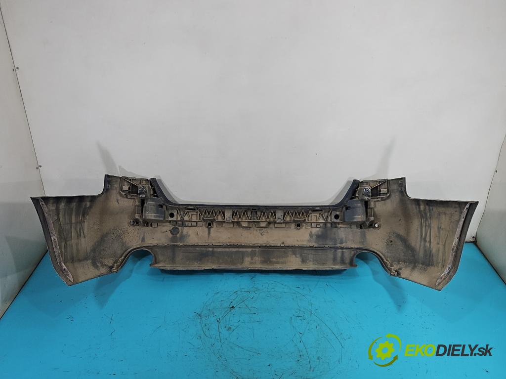 Audi A4 B8 2007-2015 2.7 tdi 190 HP automatic 140 kW 2698 cm3 4- nárazník zadné  (Kľučka dverí ostatné)