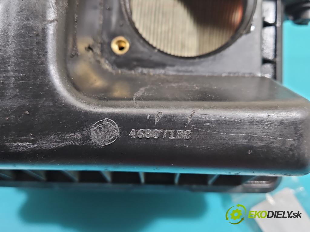 Fiat Stilo 1.9 jtd 120 HP manual 88 kW 1910 cm3 5- obal filtra vzduchu 46807188 (Obal vzduchového filtra)