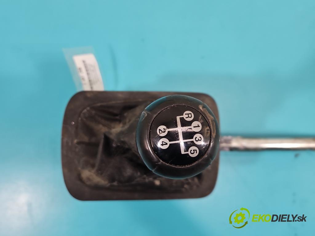 Opel Zafira A 1999-2005 1.6 16V 101 HP manual 74 kW 1598 cm3 5- Páka: Změny: stupeň,rýchlosť  (Rýchlostná páka (kulisa))