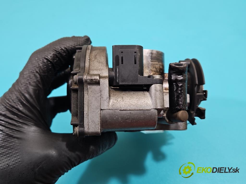 Vw Polo III 6N 1994-2001 1.6 75 HP manual 55 kW 1598 cm3 5- klapka 030133064F (Škrtiaca klapka)