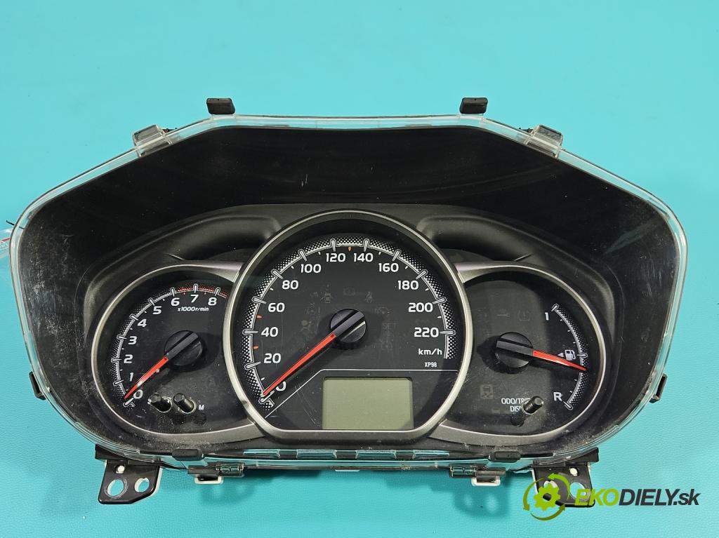 Toyota Yaris III 2011-2020 1.3 vvt-i 99 HP manual 73 kW 1329 cm3 5- prístrojovka/ budíky 83800-0U270 (Prístrojová doska)